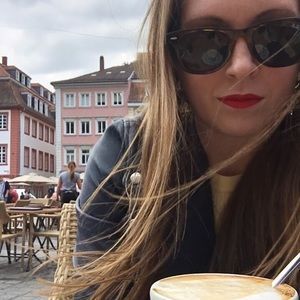 Meet your Posher, Erica